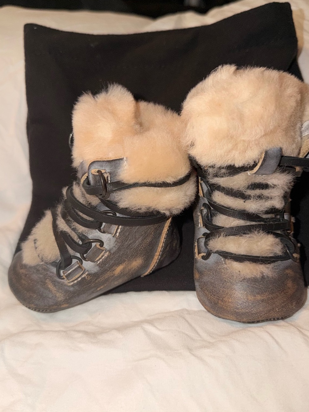 Freebird by Steven Kids grey and Tan Faux Fur Lined Boots 3-6 months